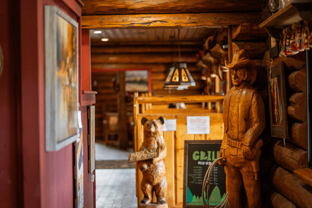 lodgepole-grill-entrance
