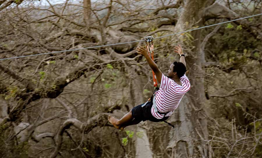 ziplining_unsplash